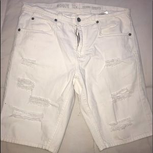 PACSUN WHITE SHORTS